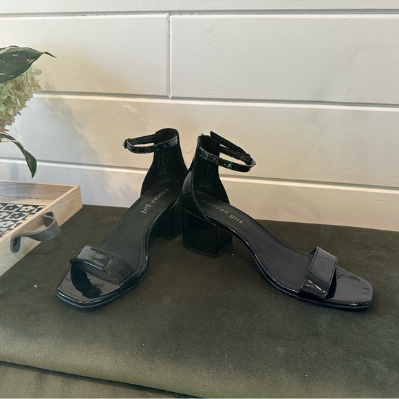 Madden Girl Sydneyy Heeled Sandals - Picture 3 of 5